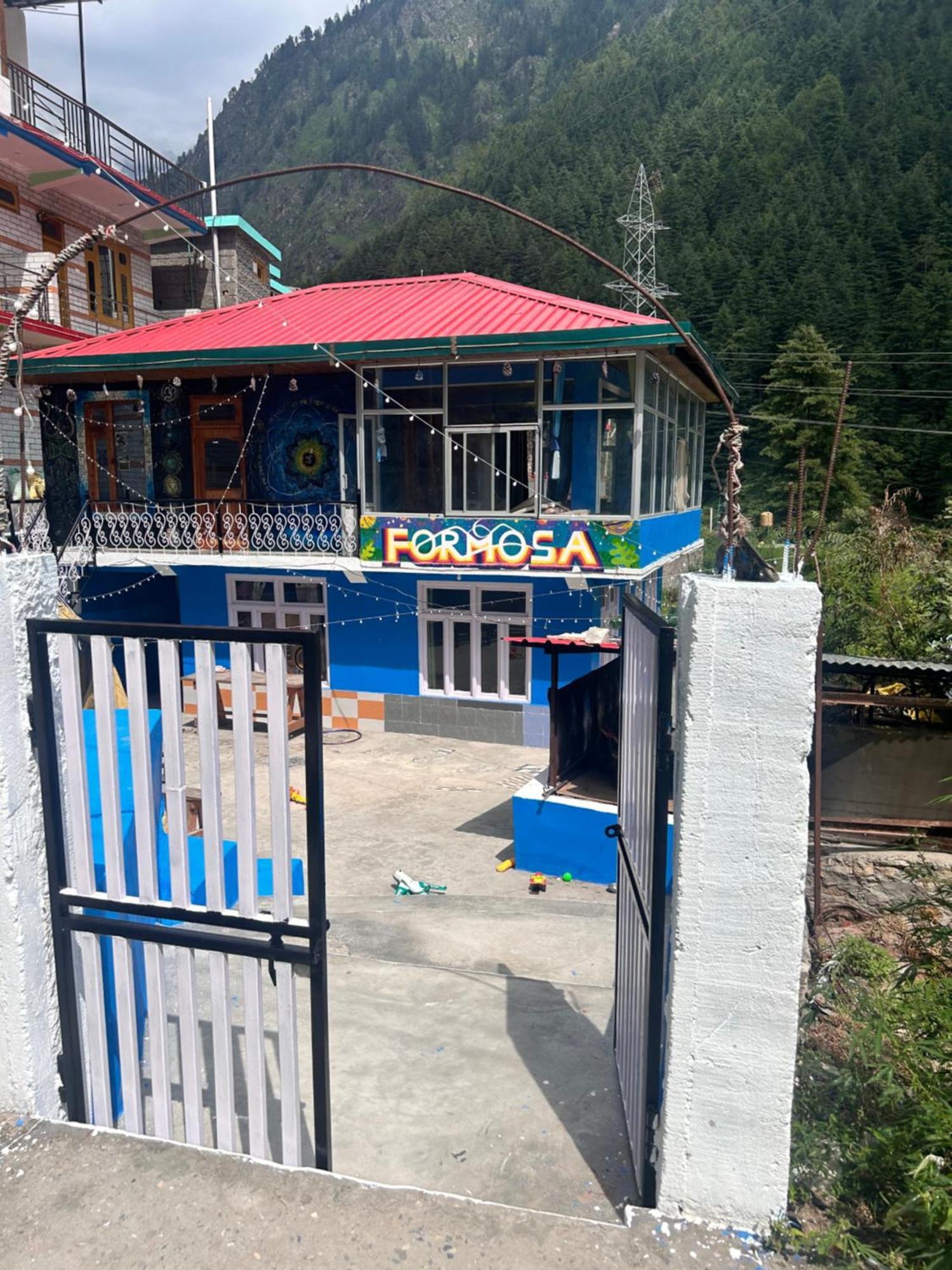 Formosa Hostel & Cafe Kasol Eksteriør billede