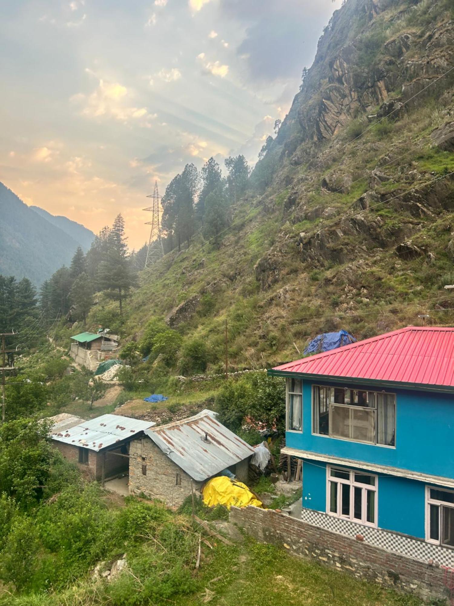 Formosa Hostel & Cafe Kasol Eksteriør billede