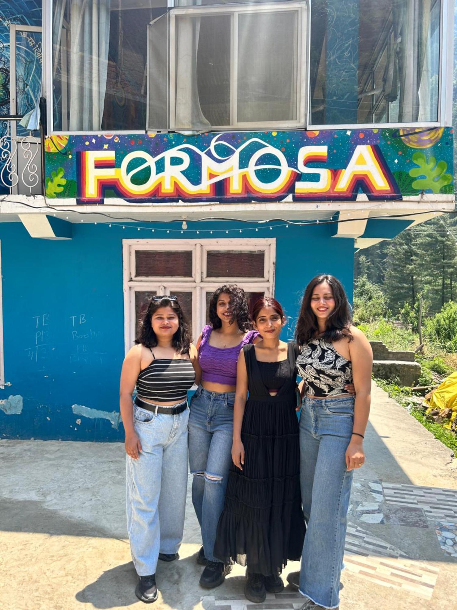 Formosa Hostel & Cafe Kasol Eksteriør billede