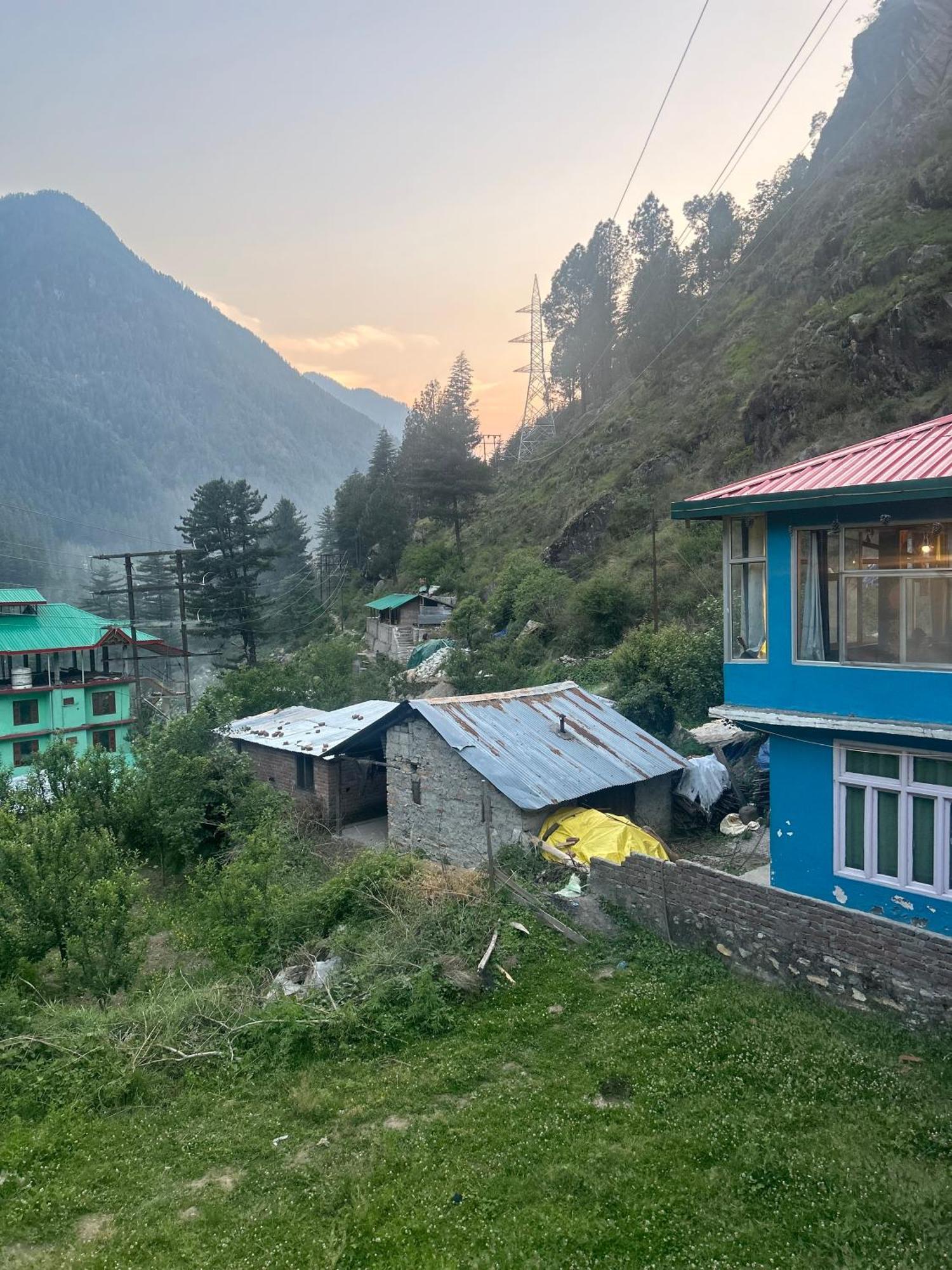 Formosa Hostel & Cafe Kasol Eksteriør billede