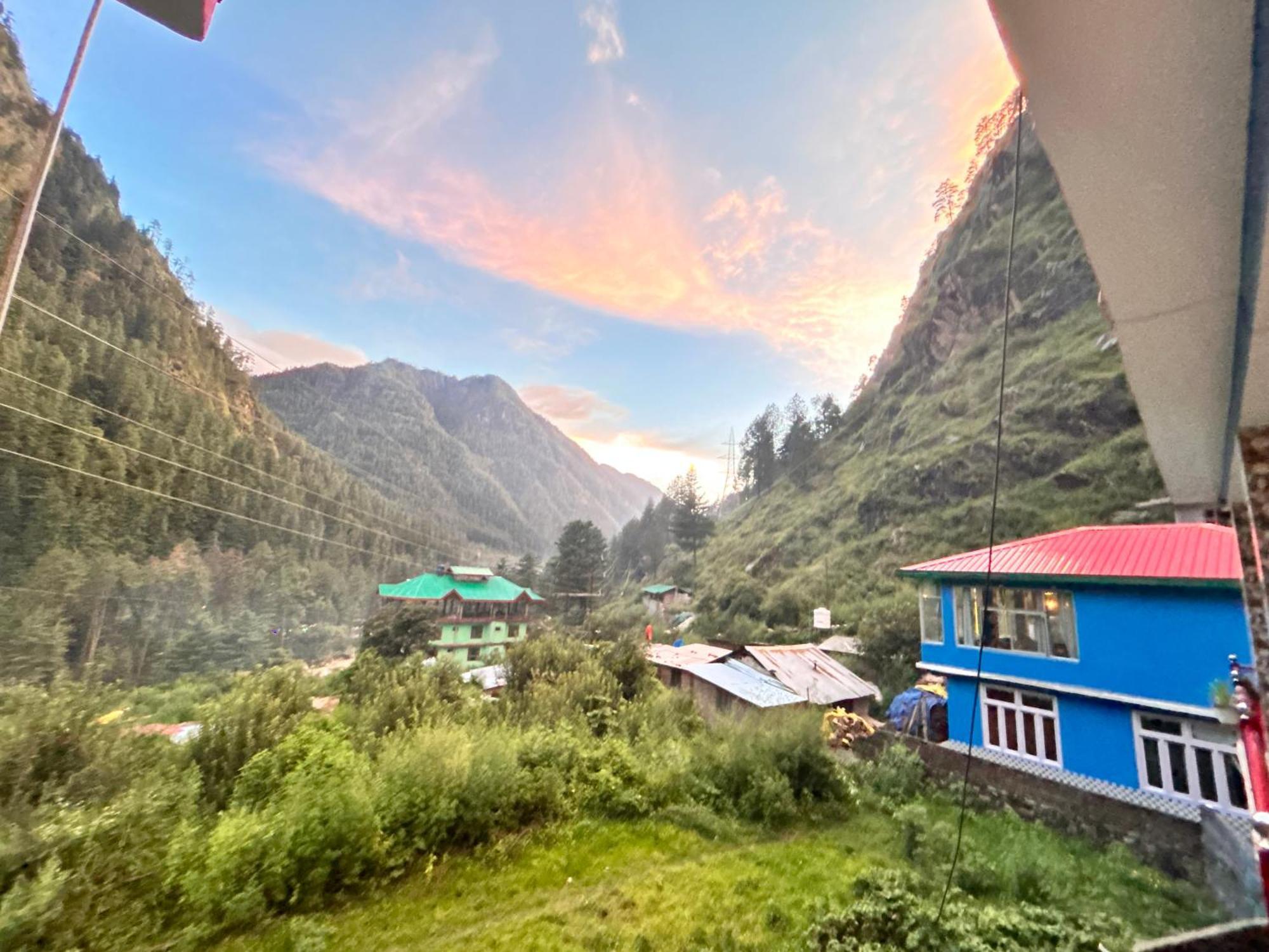 Formosa Hostel & Cafe Kasol Eksteriør billede