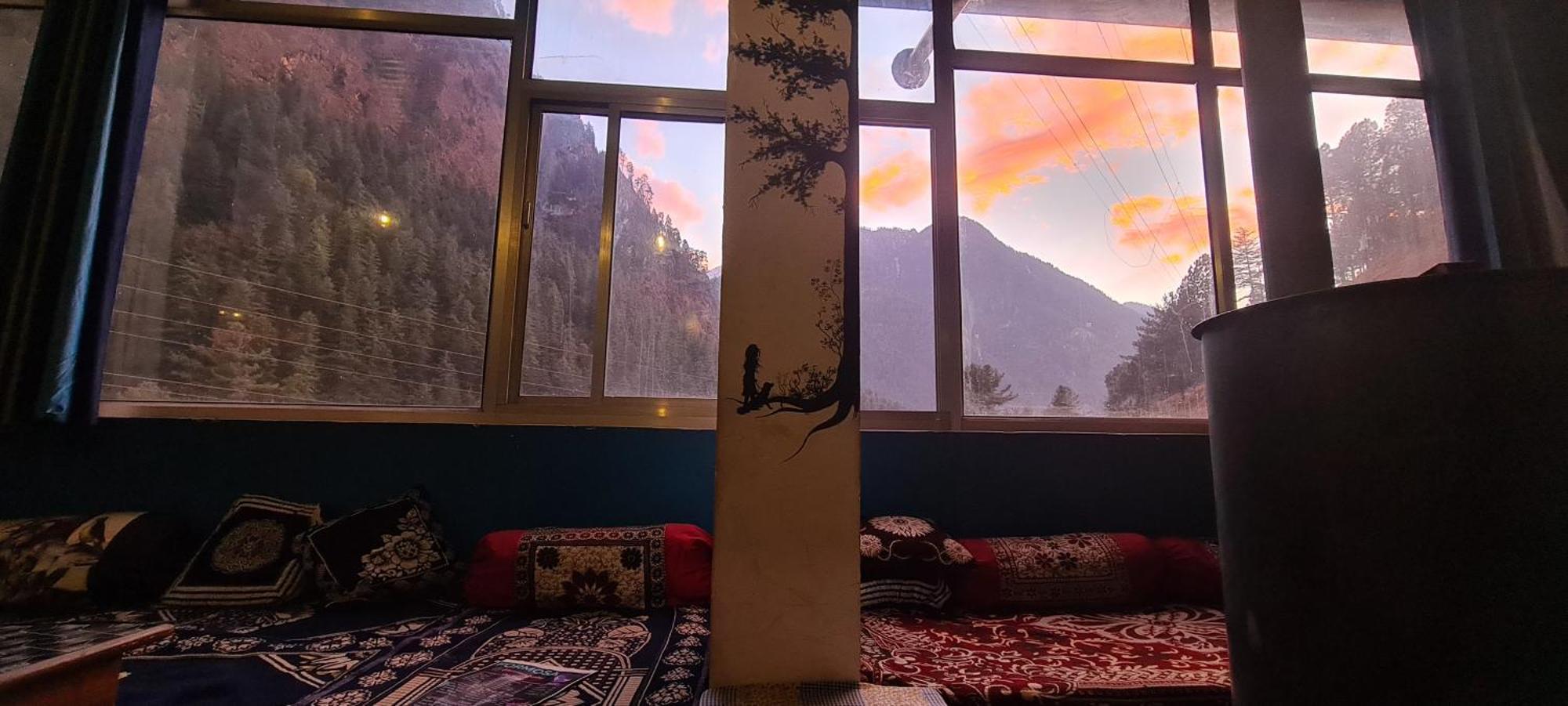 Formosa Hostel & Cafe Kasol Eksteriør billede
