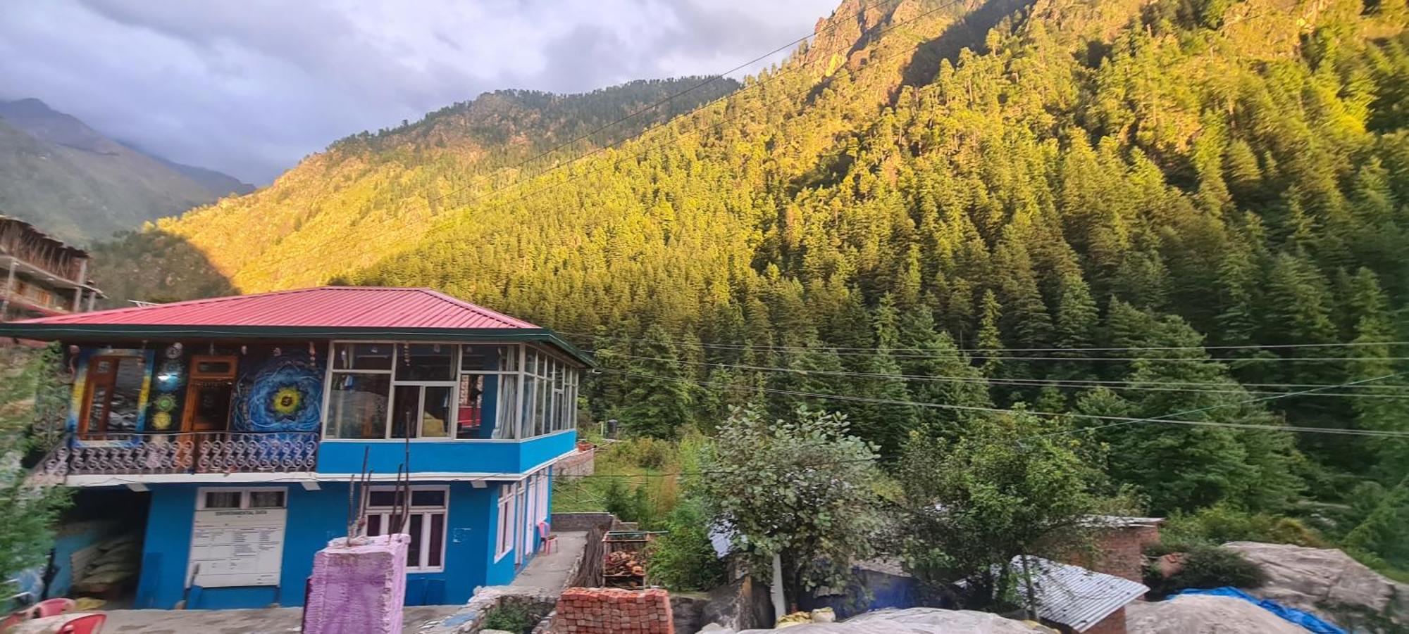 Formosa Hostel & Cafe Kasol Eksteriør billede