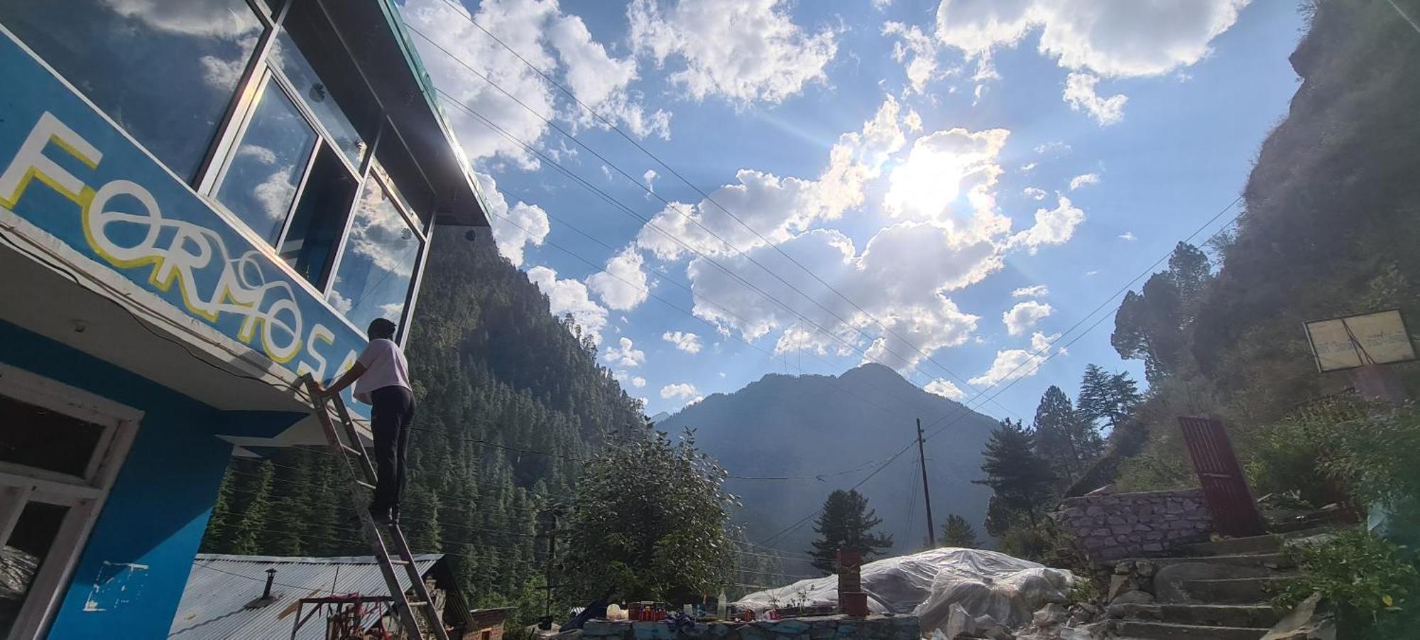 Formosa Hostel & Cafe Kasol Eksteriør billede