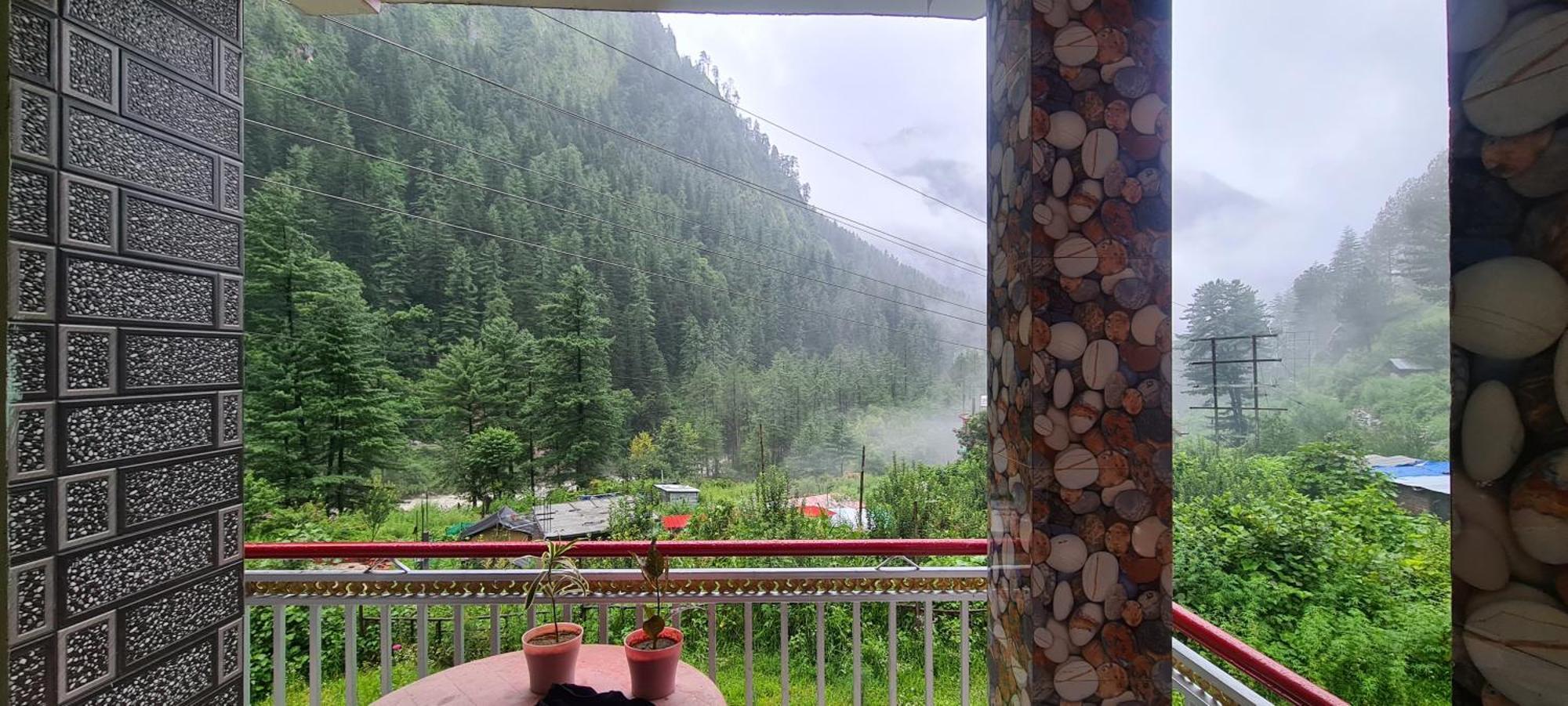 Formosa Hostel & Cafe Kasol Eksteriør billede